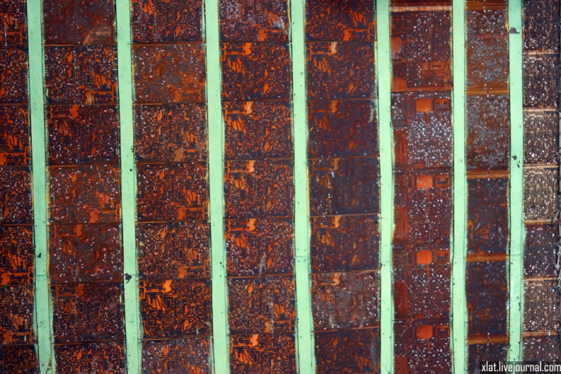 the-fence-is-made-of-circuit-boards_40064047884_o.jpg