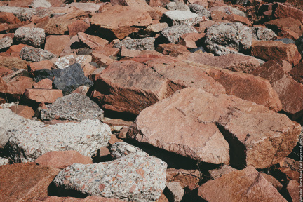 Дивногорск. Камни на берегу