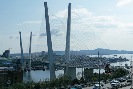 Владивосток. Мост через Золотой Рог
