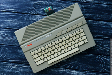 Atari cartridge