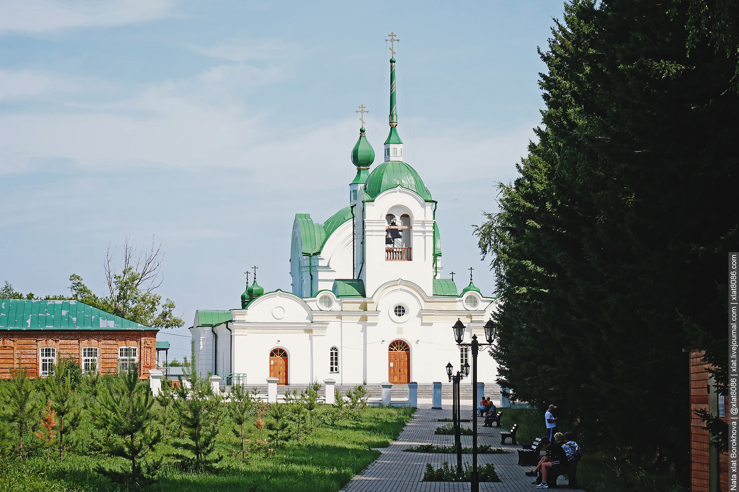 Главный колывань. Парк Пичугина в Колывани. Памятные здания в Колывани. Колывань арт красивый. Колывань Новосибирская область достопримечательности.